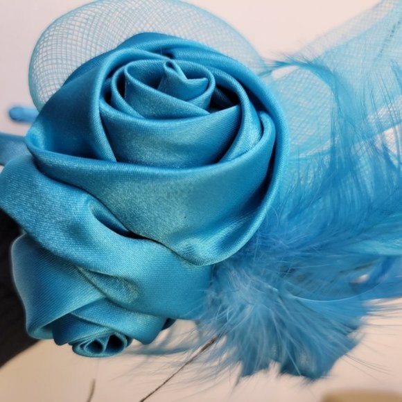 Blue Headband Fascinator with Roses, Bows and Blue Feathers - Picture 11 of 13